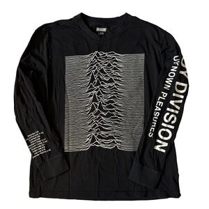 Joy Division Unknown Pleasures Black Graphic Long-Sleeve Tee